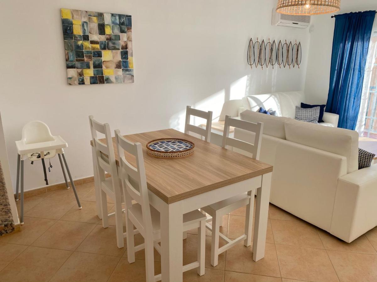 St. James Beach & Pool Apartment Luz Extérieur photo